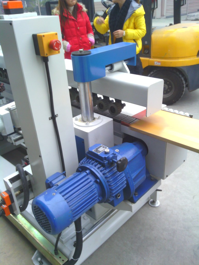 【優(yōu)質(zhì)板材直線砂邊機】價格,廠家,圖片,即墨市鴻森豪邁機械設(shè)備廠-